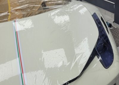 Ferrari 458 Italia – pose du film PPF sur capot, ailes et portes par VPLS
