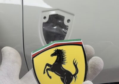 Ferrari 458 Italia – pose du film PPF sur capot, ailes et portes par VPLS