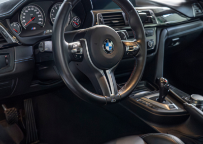 BMW M4 Compétition Rénovation Avant